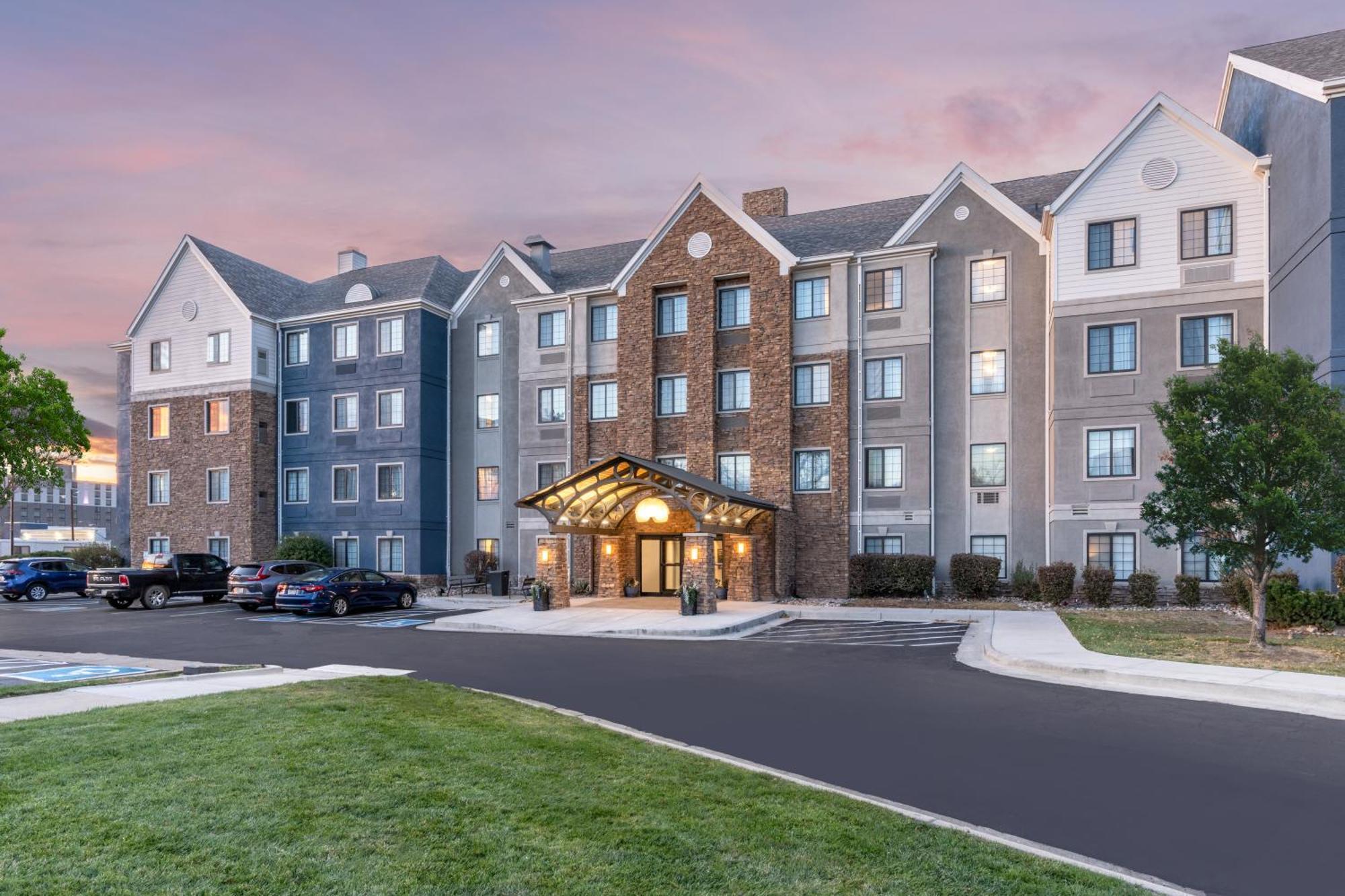 Staybridge Suites Denver - Cherry Creek By Ihg Buitenkant foto